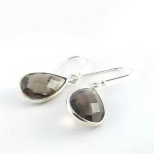 oorhangers vogue rookkwarts 2