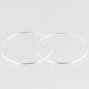 Zilveren oorringen rond 1mm 4