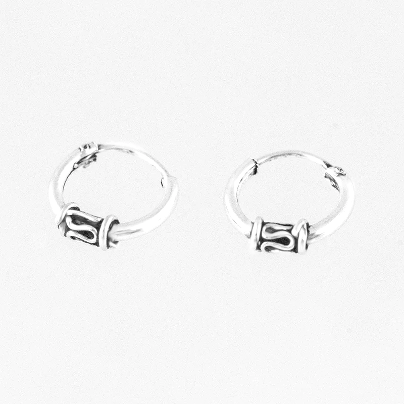 Zilveren Bali oorringen 10 mm meander