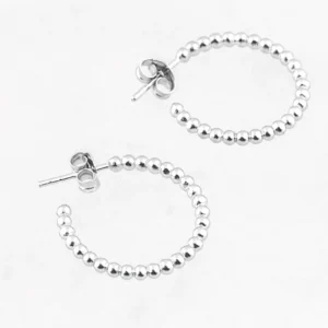 Zilveren bolletjes oorringen