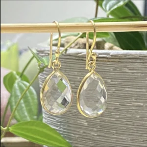 Verguld zilveren oorbellen bergkristal - druppel sfeer